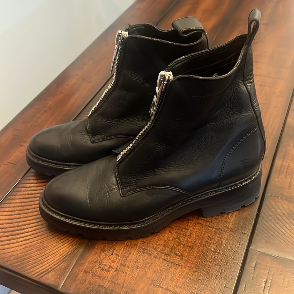 Very little use - Picture 2 of 3